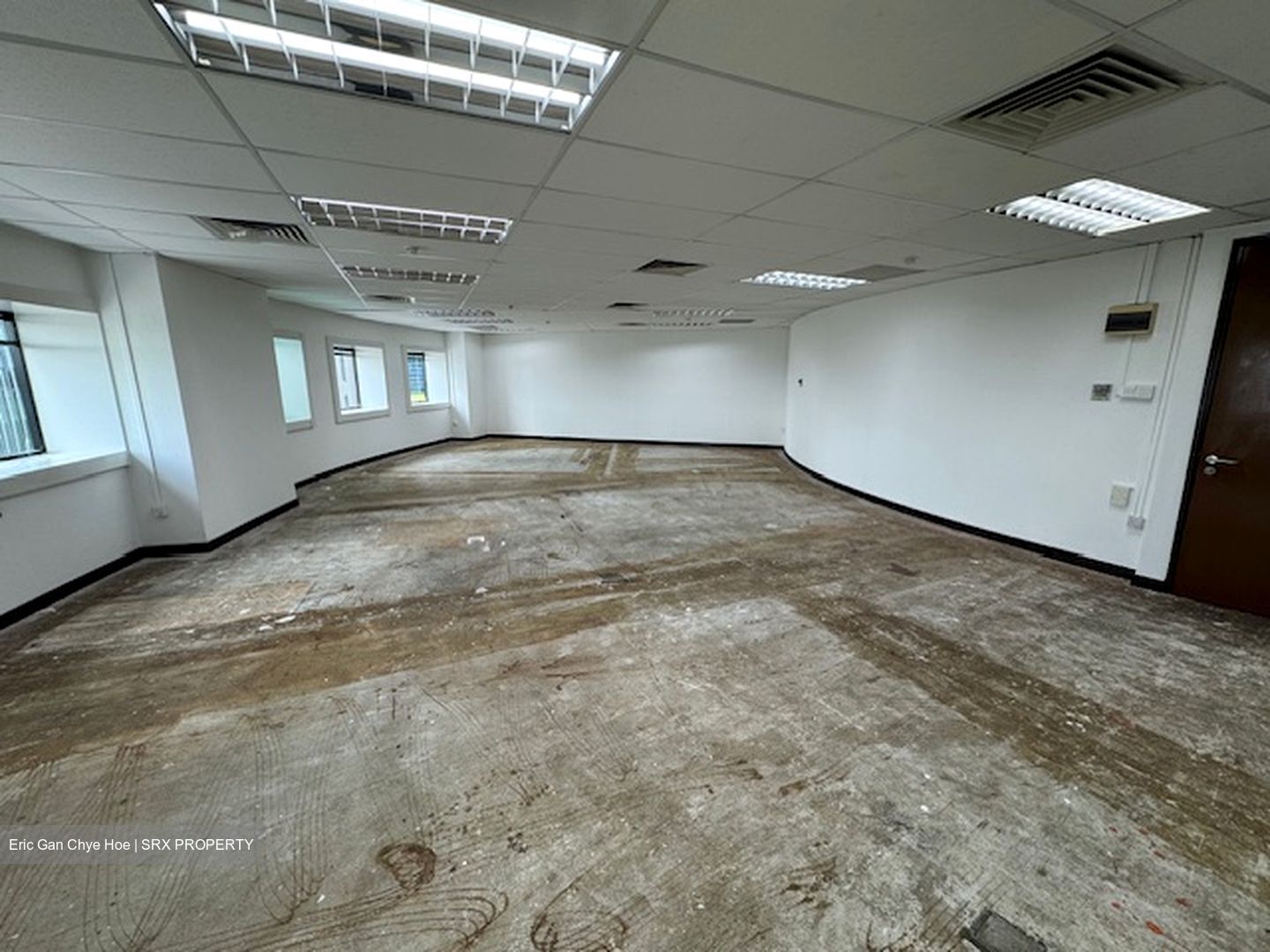 Goldhill Plaza (D11), Office #443787141